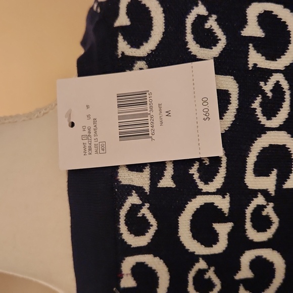 NWT ❗️ Guess navy and white logo sweater size medium - Picture 7 of 13